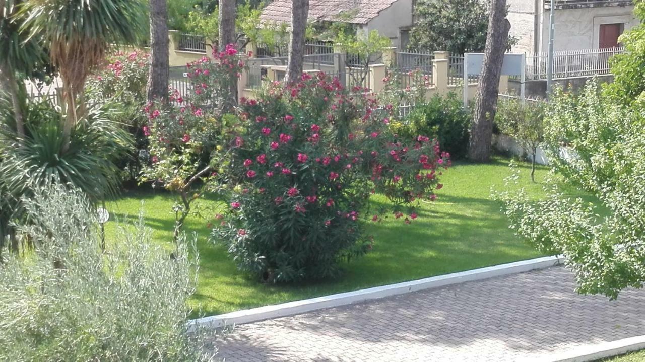 B&B Villa Di Bartolomeo Capaccio Eksteriør billede